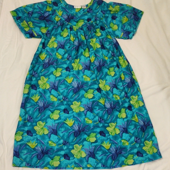 Floral Blue and Green Dress - Picture 13 of 13